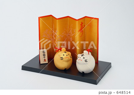 お正月　干支　トラ年　素材　金屏風 648514