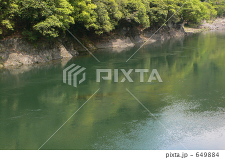 爽快 宇治川(穏やかな水面) 爽快 宇治川(穏やかな水面) 649884