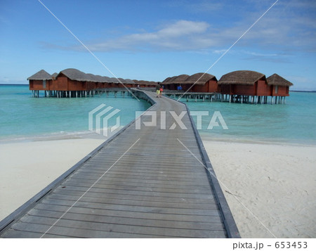 モルディブ　水上コテージ 653453