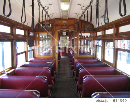 グレネルグトラム内装 654349