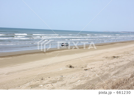 砂浜でドライブ 661230