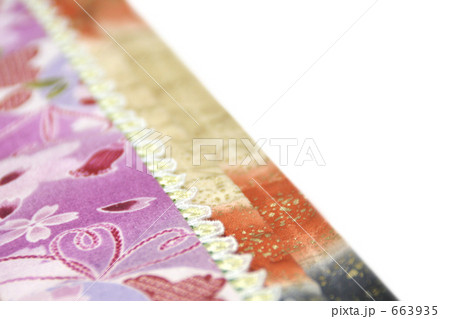 着物と衿のアップ 663935