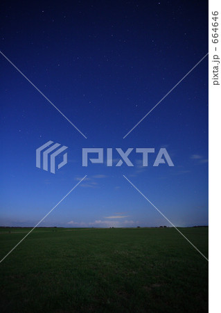 草原の夜 664646