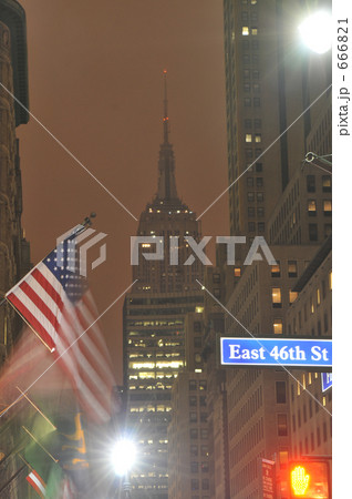 Mar 28th 2009, 8:58pm 5th Ave. 46th St. 南方向 666821