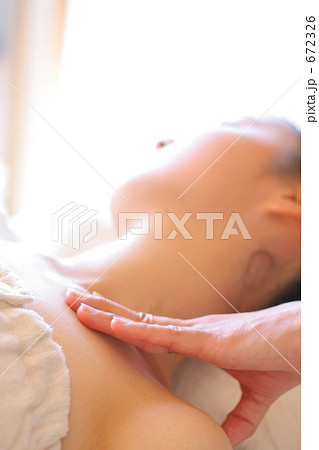 マッサージ６ 672326