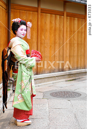 舞妓（祇園・石塀小路） 673033