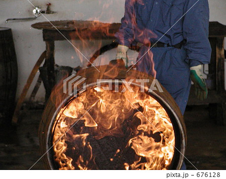 ウィスキーの樽 ウィスキーの樽 676128