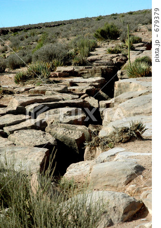 乾いた大地 乾いた大地 679379