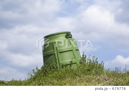 春の空とコンポスト 679776