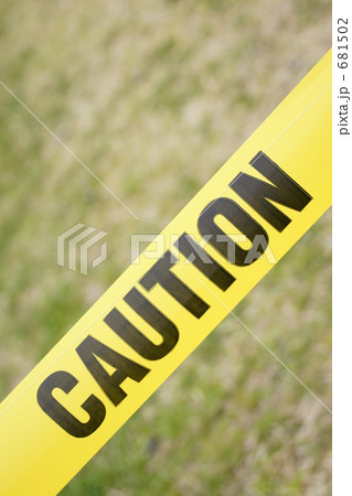 CAUTION 681502