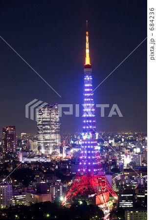 東京タワーと六本木ヒルズ 684236