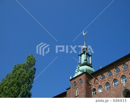 ストックホルム市庁舎を見上げる 686915