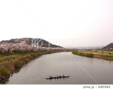 桜とボート 686989