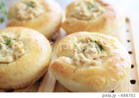 ツナマヨパン 688702