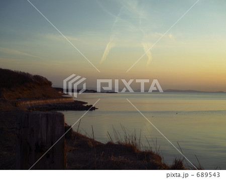 海辺夕景 689543
