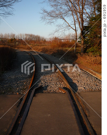 夕方の線路 691959