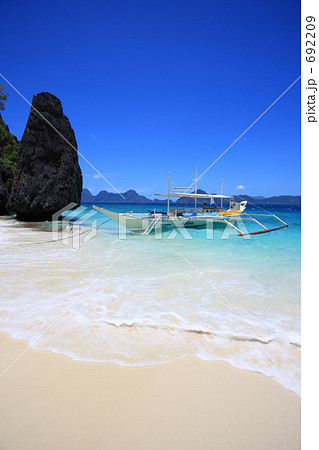 ビーチリゾート 692209