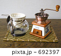 手挽きコーヒーミル 692397