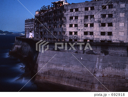 軍艦島の夜 692918