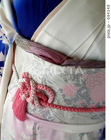 和服 694349