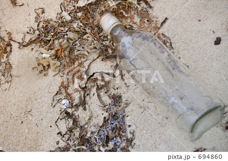 石長田海岸のボトル/小浜/八重山/沖縄 694860