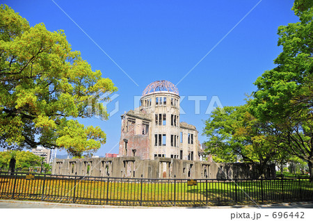 青空と原爆ドーム 青空と原爆ドーム 696442