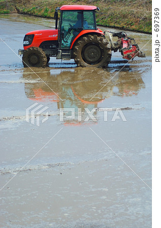 もうすぐ田植え 697369