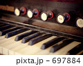 古いオルガン 697884