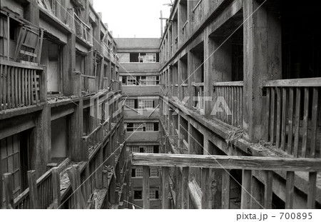 手すりに想う 700895