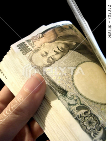お金を数える 702332