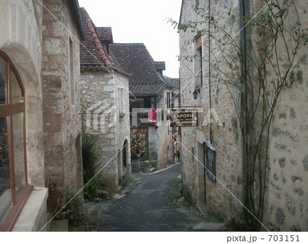 フランスの美しい村々-サン・シル・ラポピー（Saint-Cirq-Lapople）-5 703151