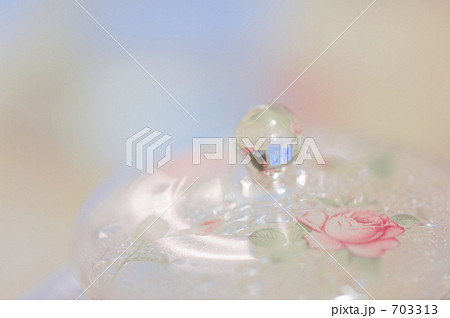 ローズのティーポット 703313