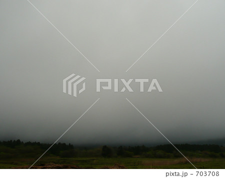朝霧の高原 703708