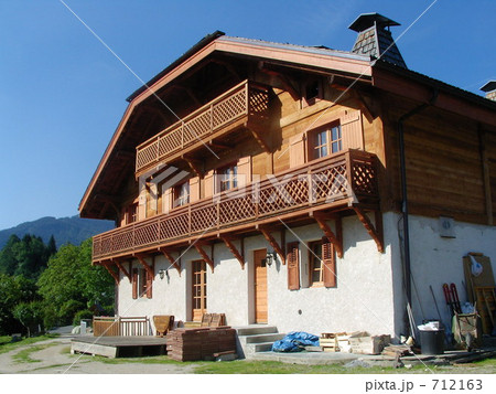 南フランスの木造ロッジ 712163