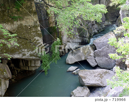 磊磊峡 磊磊峡 719966