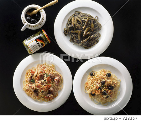 イイダコのトマトパスタ、イカスミパスタなど 723357