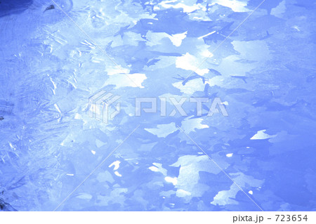 氷 氷 723654