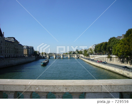 世界遺産・パリのセーヌ河 729556