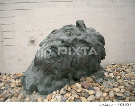 南京大虐殺博物館 738957