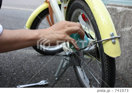 子供自転車メンテナンス 741073