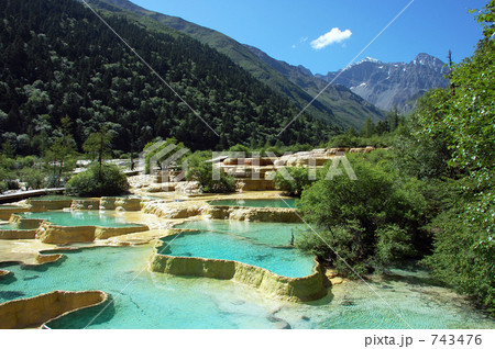 世界遺産 黄龍の景観と歴史地区 世界遺産 黄龍の景観と歴史地区 743476