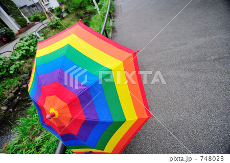 もうすぐ雨？ 748023