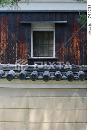 興福寺本坊の蔵 749253