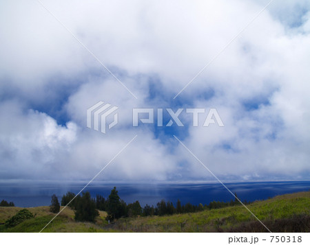 ハマクアコーストの雨雲 750318