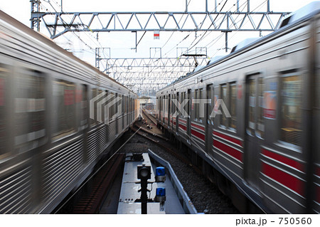750560