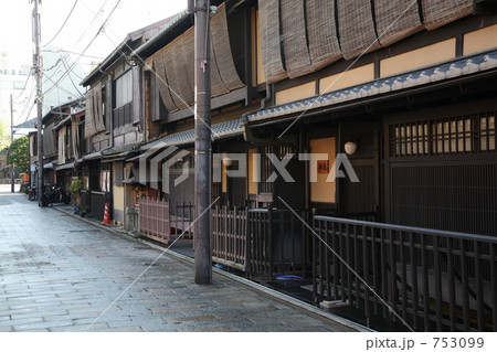 京都の祇園白川の町並み 京都の祇園白川の町並み 753099