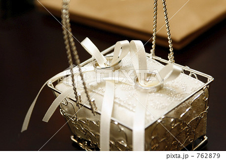 リングピロー 762879