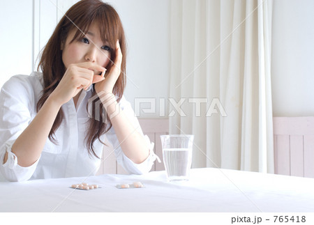 くすり、のもっかなぁ くすり、のもっかなぁ 765418