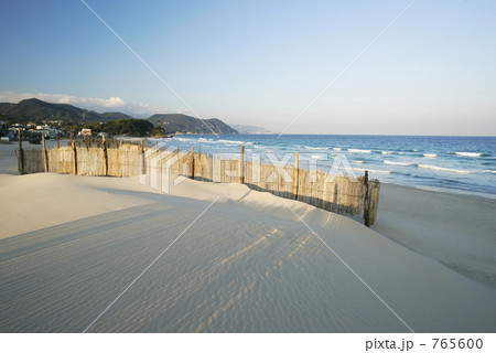 誰もいない海 765600