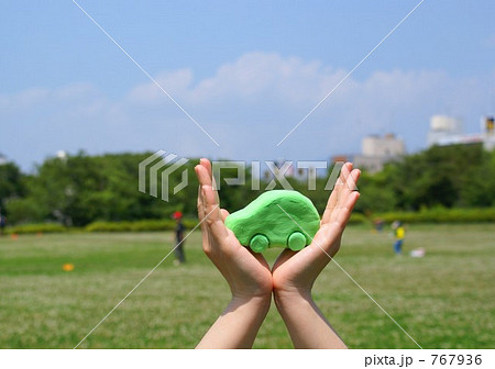 エコカーイメージ(青空-公園) エコカーイメージ(青空-公園) 767936